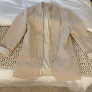 Elegant Cream Women's Blazer